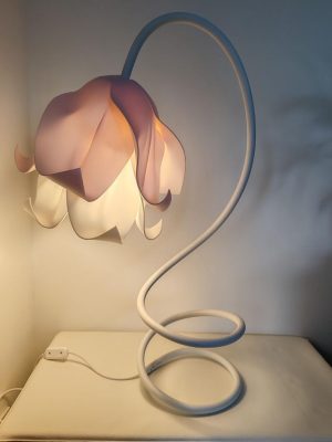 download (13) Flower Table Lamp